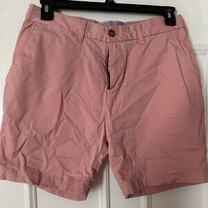 Gently worn mens Tommy Hilfiger shorts. Size 32
